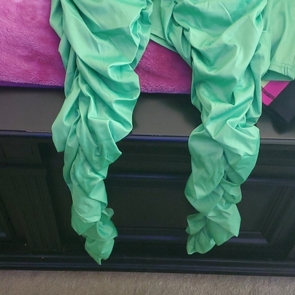 Cute outfit - Picture 3 of 3